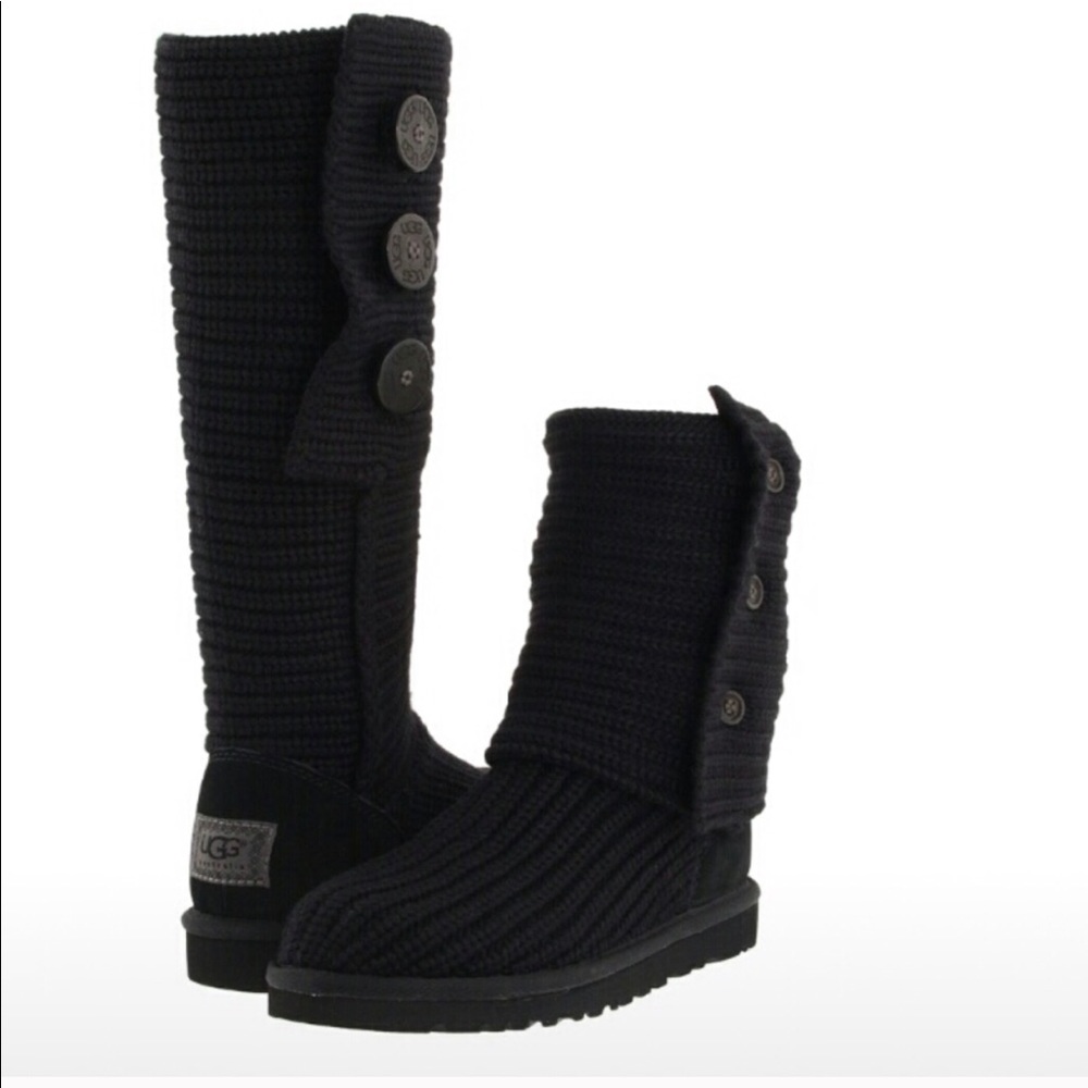 Auth Uggs classic knit cardy tall black boots😍